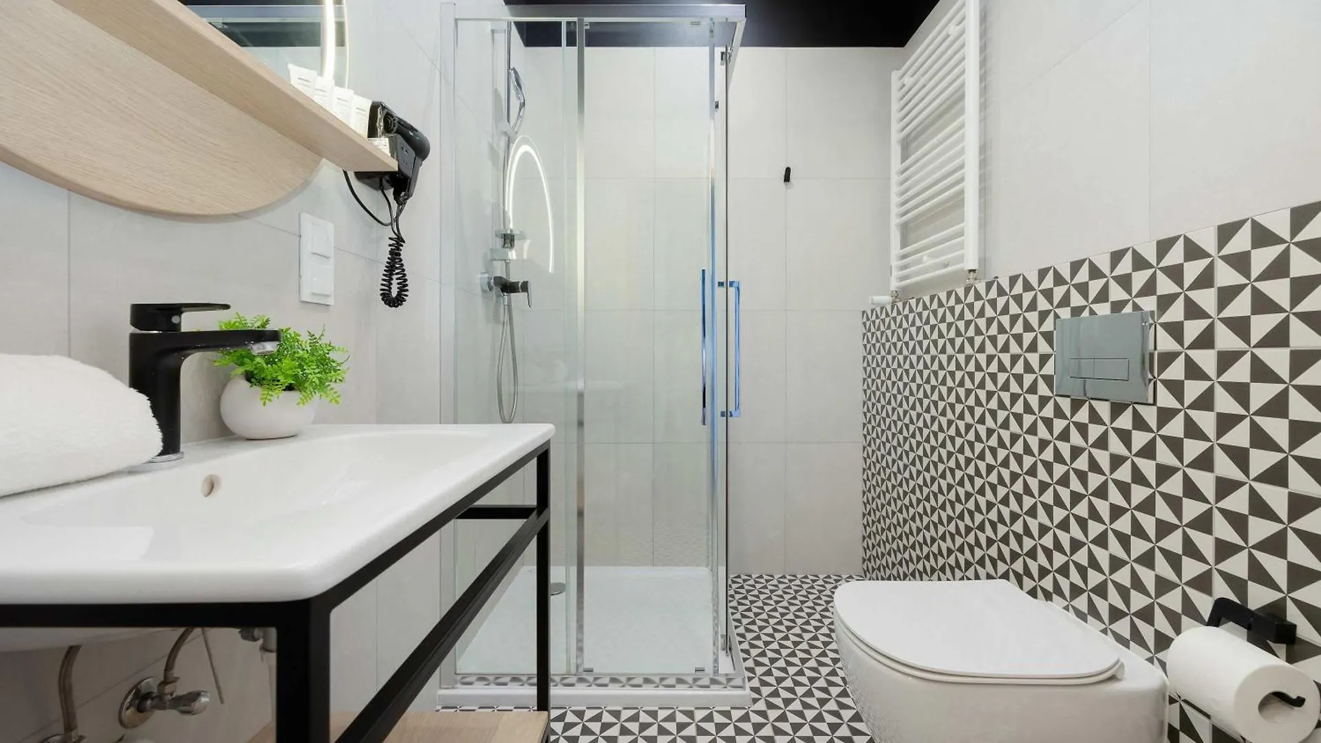 Exceptional Studio For 3 People By Noclegi Renters Warsaw